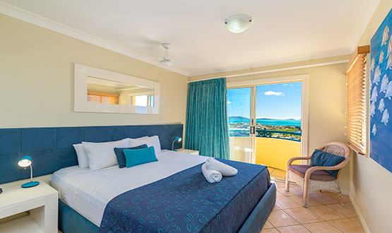 airlie beach apartments 3 bedroom