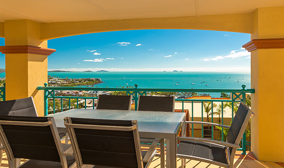 airlie beach apartments 3 bedroom