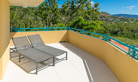 penthouse apartments airlie beach